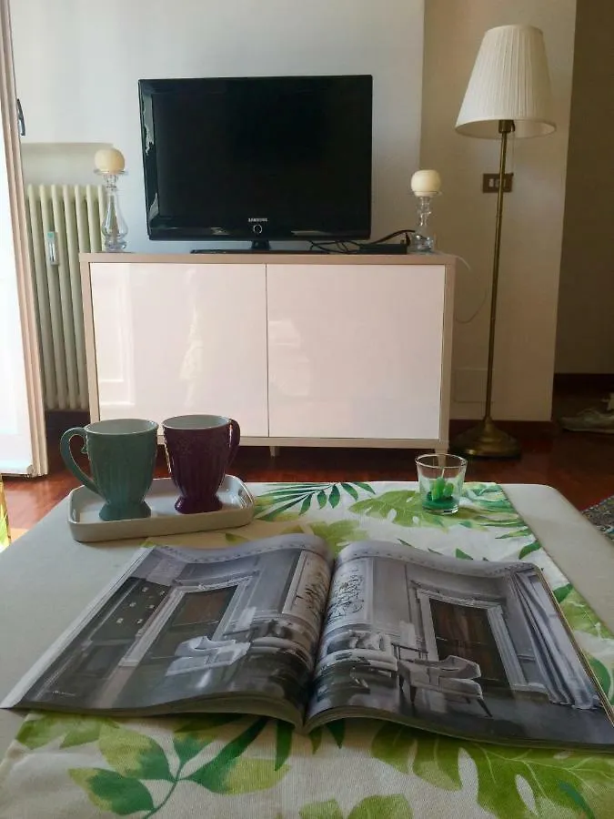 Suite 996 Milan